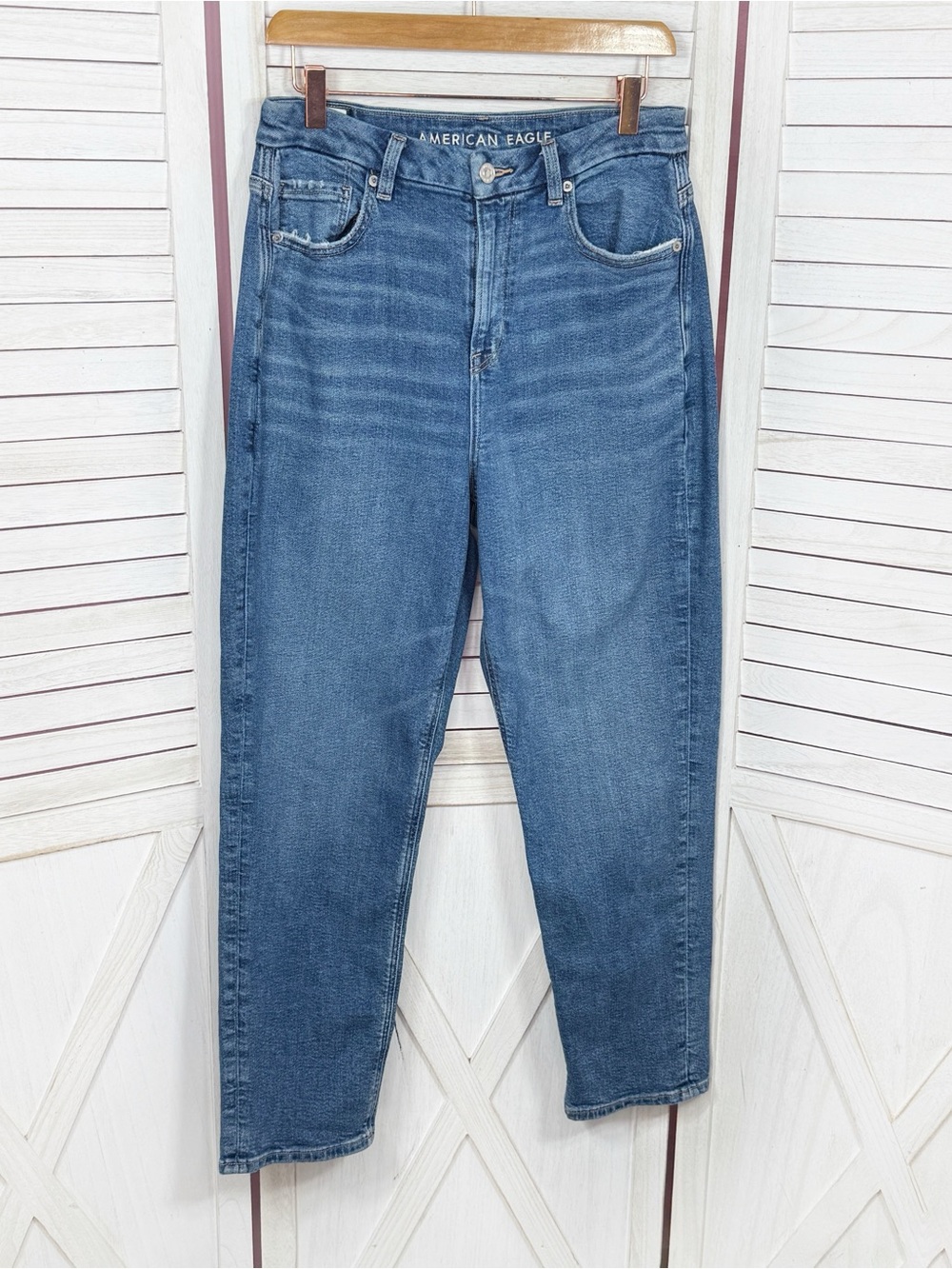 American Eagle Stretch Curvy Mom Jeans Blue Size 8 Crop High Waist Distressed
